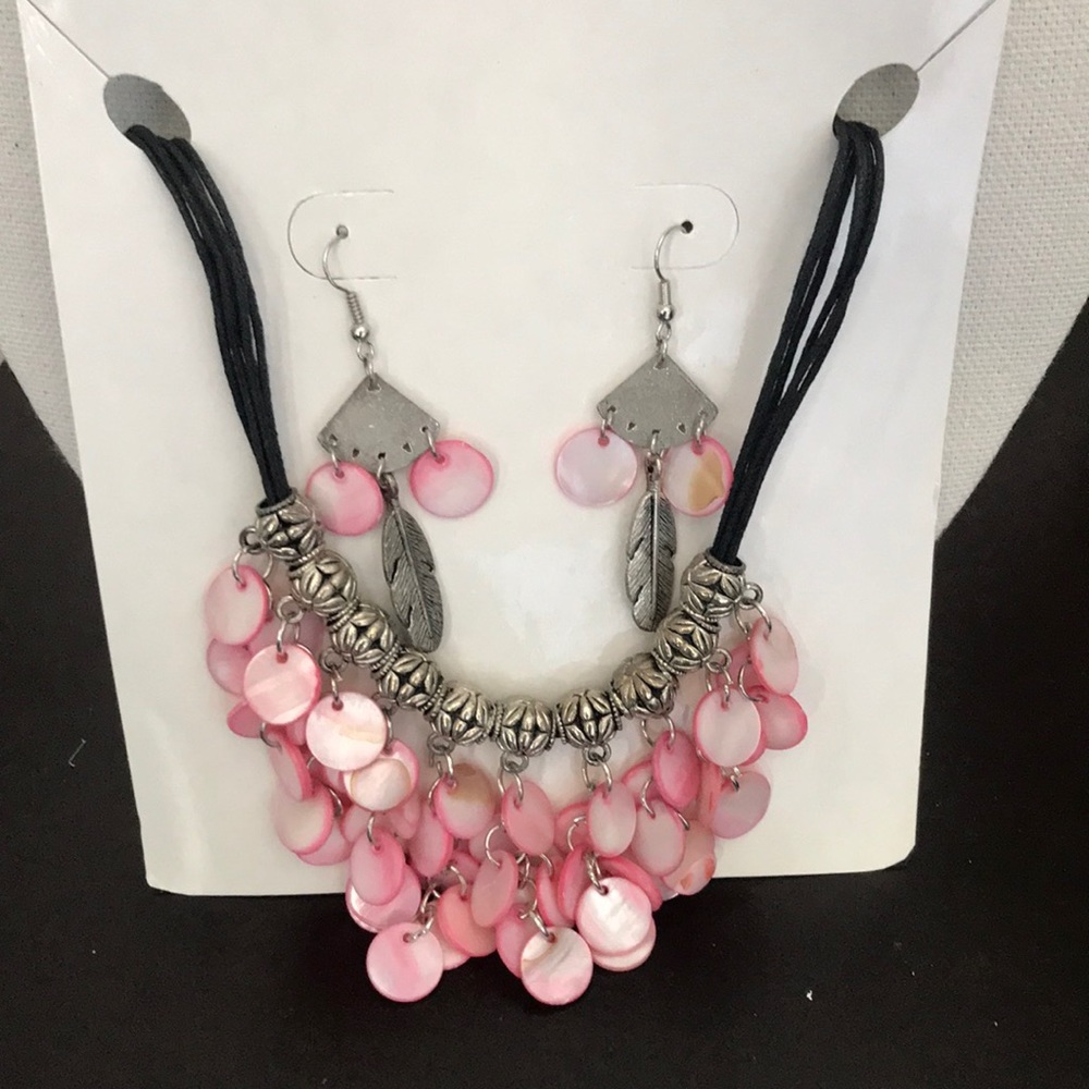 3/$20 Brand New Pink Pearl Shell Necklace and Earrings Set/ Noblesse Collection
